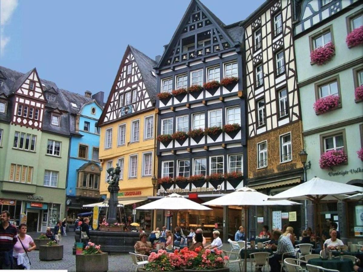 Charming 2-Bed Apartment In Cochem Exterior foto
