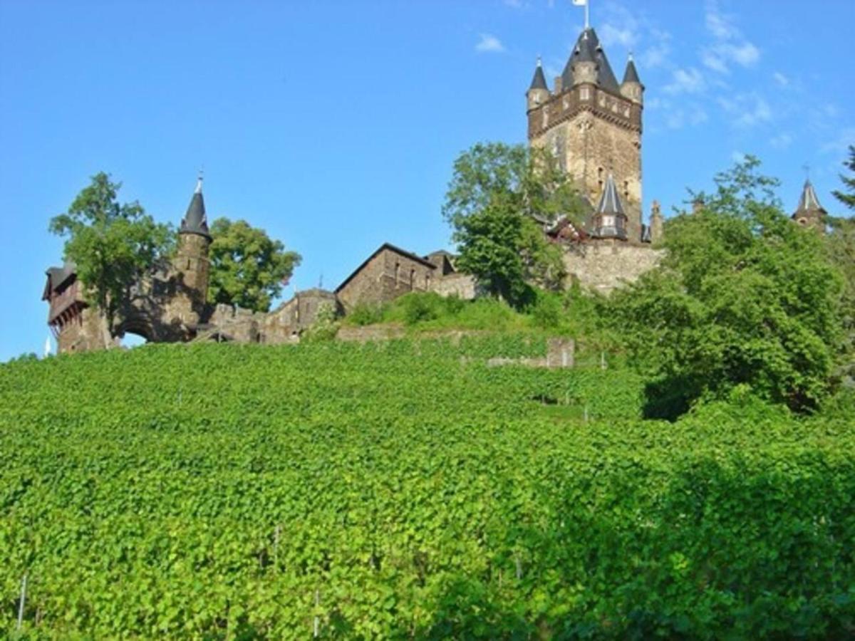 Charming 2-Bed Apartment In Cochem Exterior foto