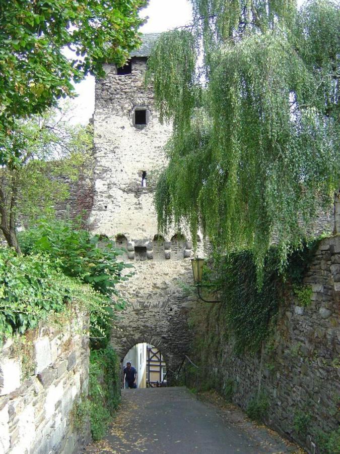 Charming 2-Bed Apartment In Cochem Exterior foto